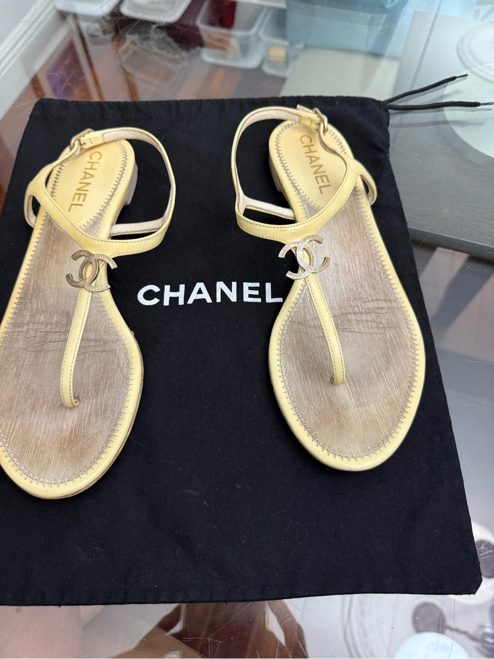 CHANEL Yellow Leather T-Strap Sandals with CC Logo